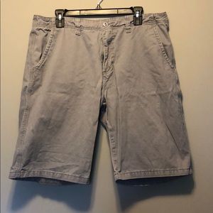 Plugg brand men’s 100% cotton shorts